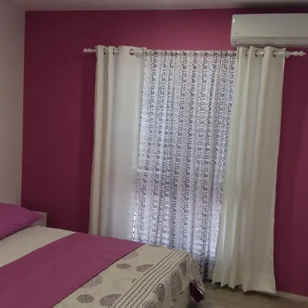 Slavica Apartment *